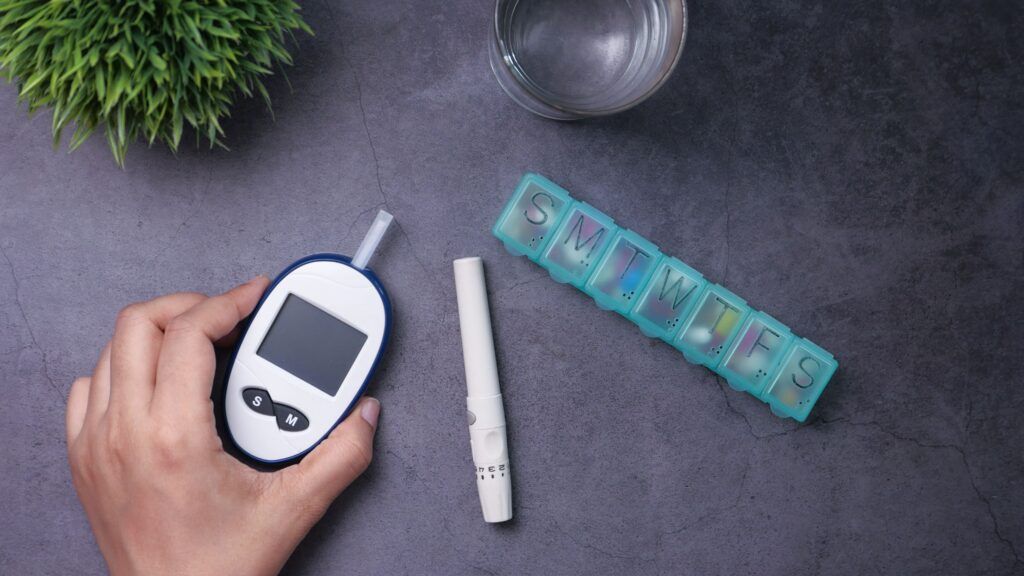 Short sleep duration increases diabetes risk by impairing insulin sensitivity and glucose metabolism